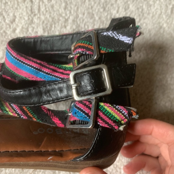 Striped sandals with buckle detail💓🖤💙 - Picture 2 of 8